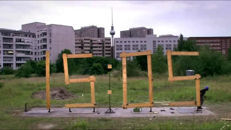 Standard Time - A clock rebuilt every minute 3.0