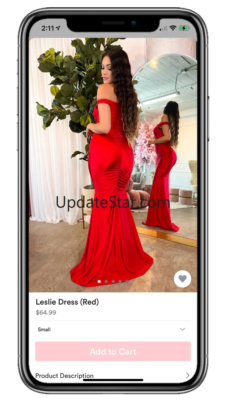 Laura's Boutique 4.8