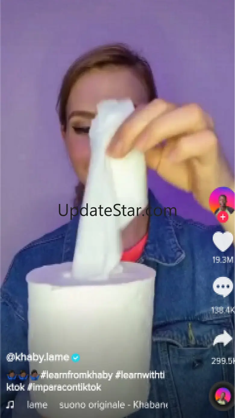Social Networks 3D Media cube iOS App 1.2