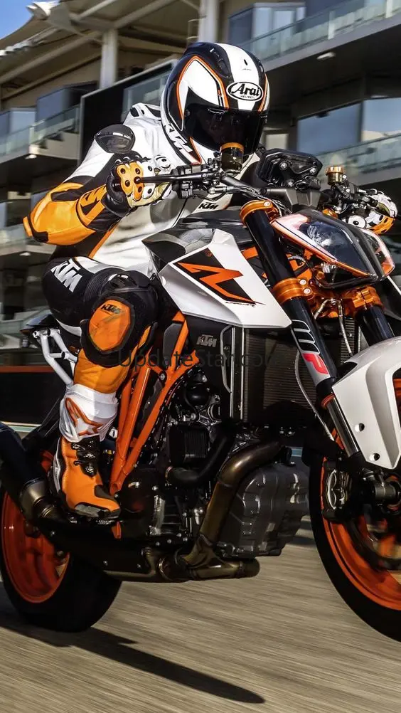 KTM 1290 Super Duke Wallpapers 11.0