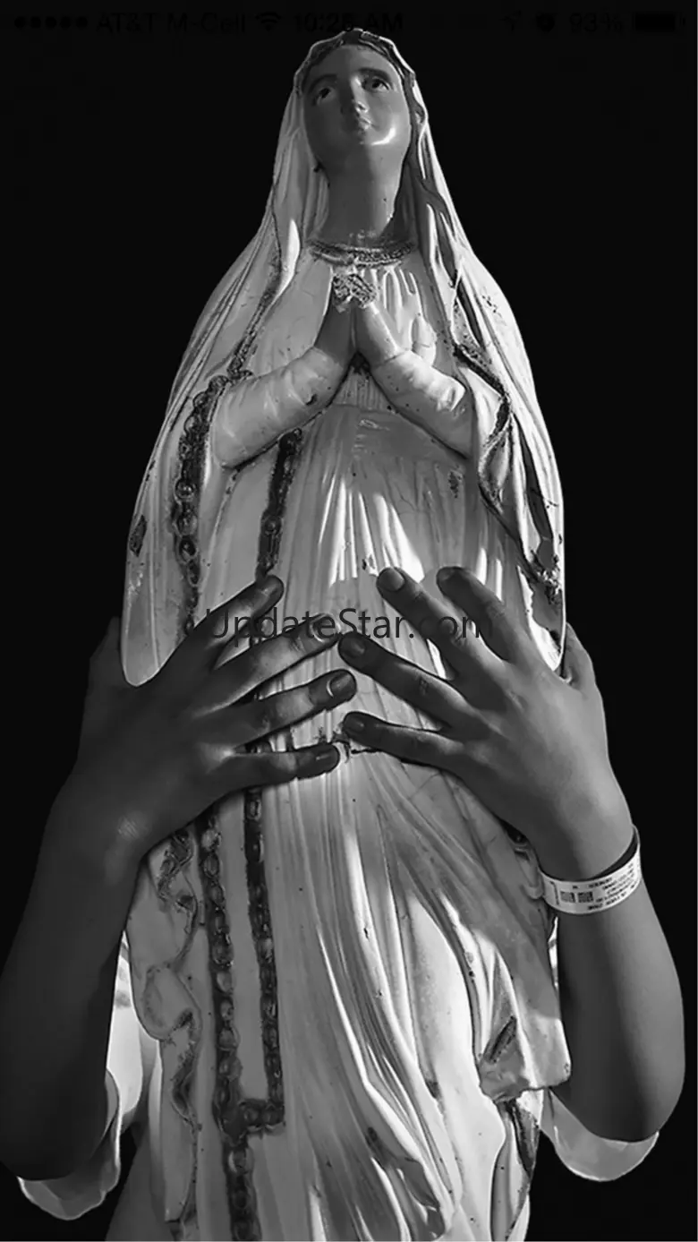 Pray The Rosary: The Broken Mary Project 1.2
